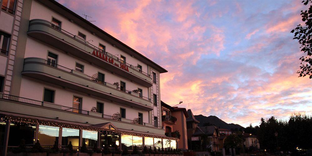 Albergo Del Sole Porto Valtravaglia Exterior foto