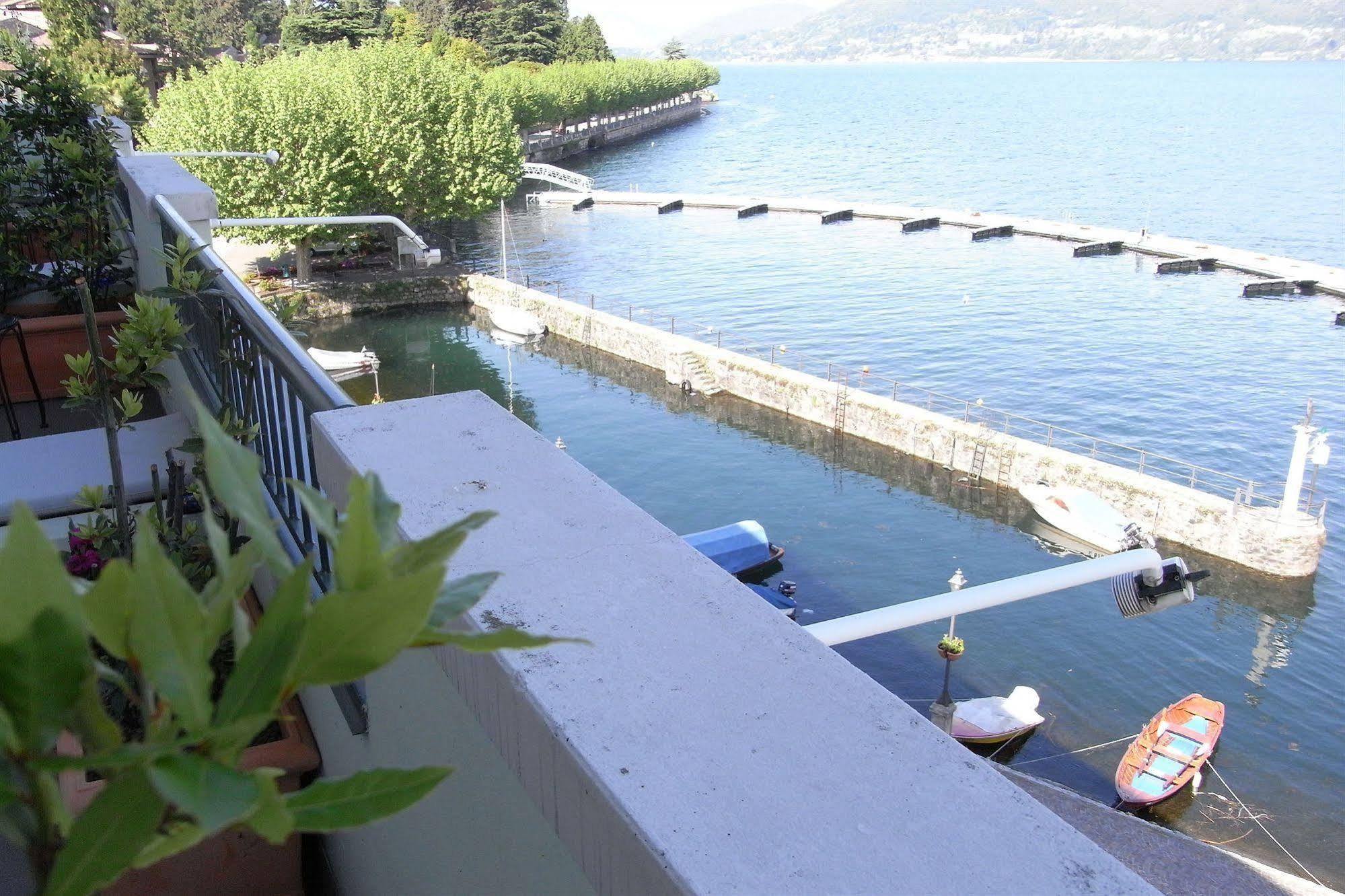 Albergo Del Sole Porto Valtravaglia Exterior foto